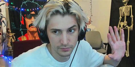 xQc .